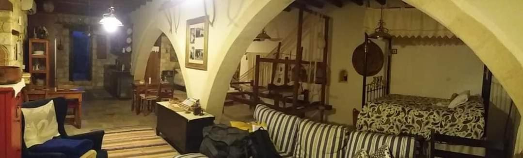 Aliki'S House 1+ 2 Guest House Polis Luaran gambar